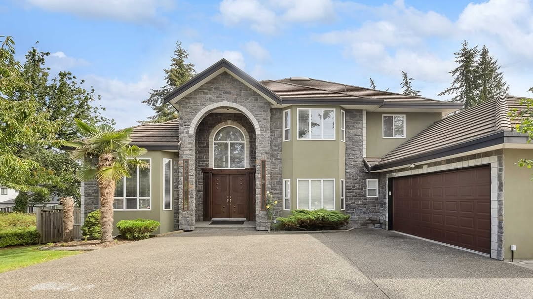 Why Surrey Is Becoming a Hotspot for Real Estate Investors