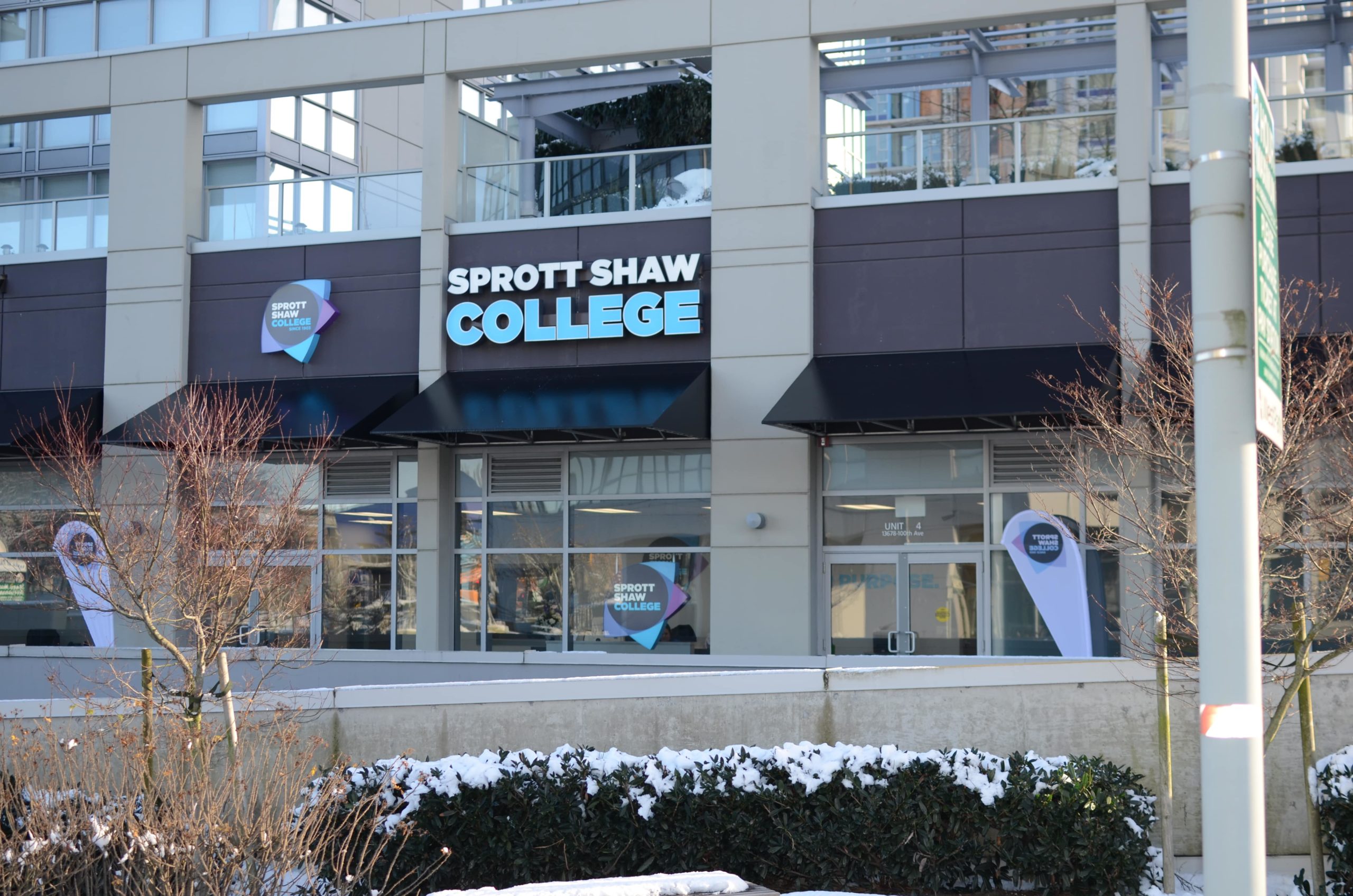 Top Colleges in Surrey for 2025 International Students