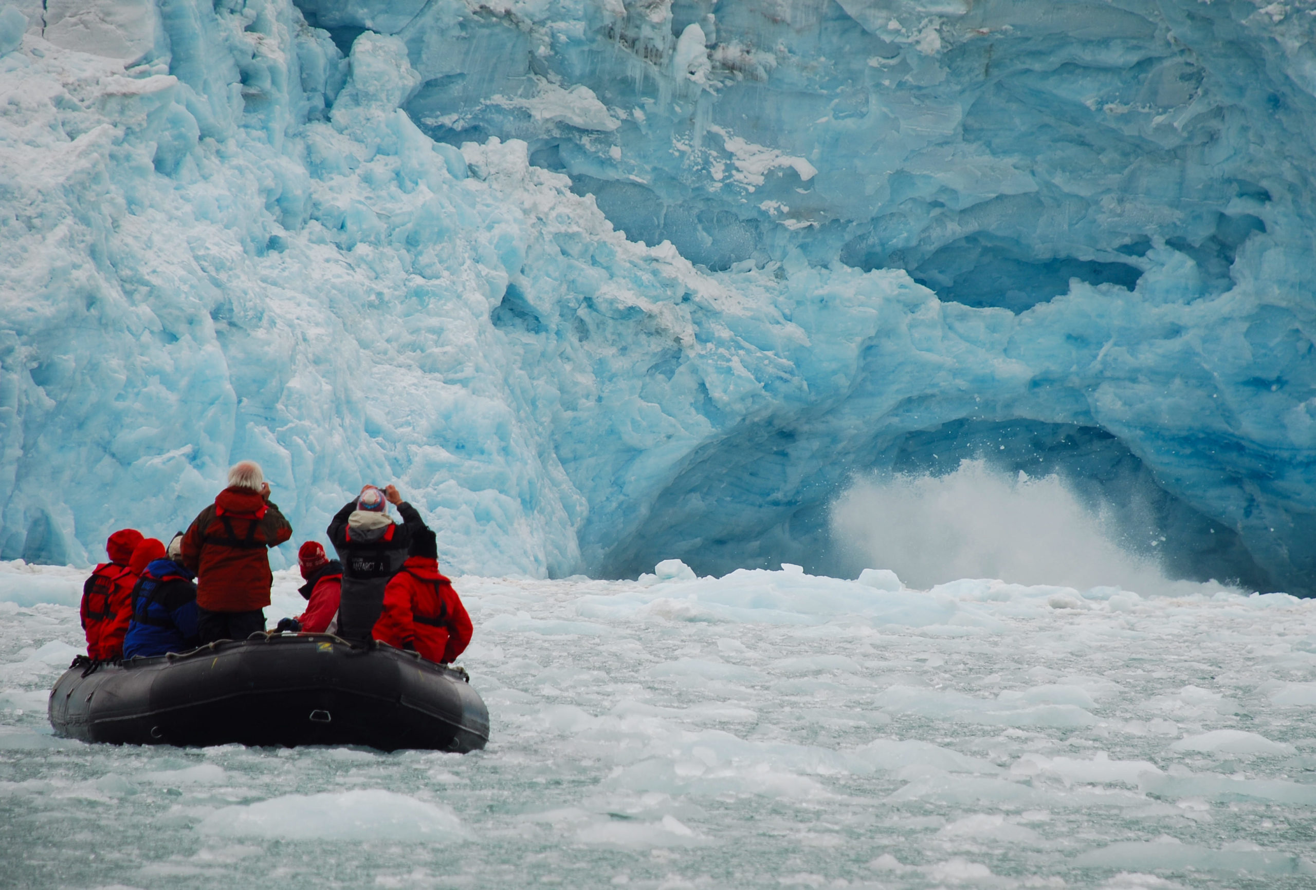 Glacier Selfies Become Tool for Climate Research