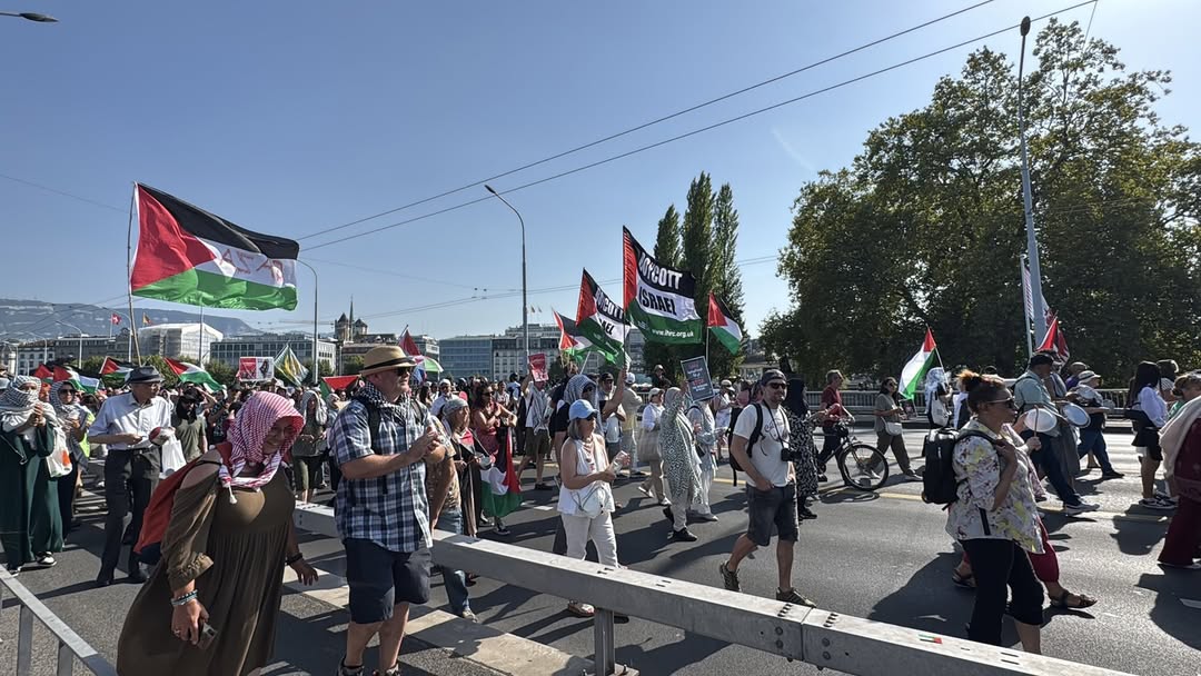 Hundreds Rally in Surrey Urging Gaza Ceasefire Now