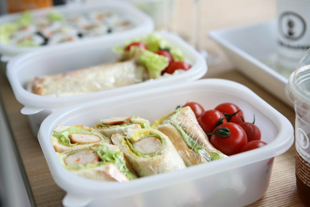 Surrey Teacher Tackles Lunchbox Shaming in Schools