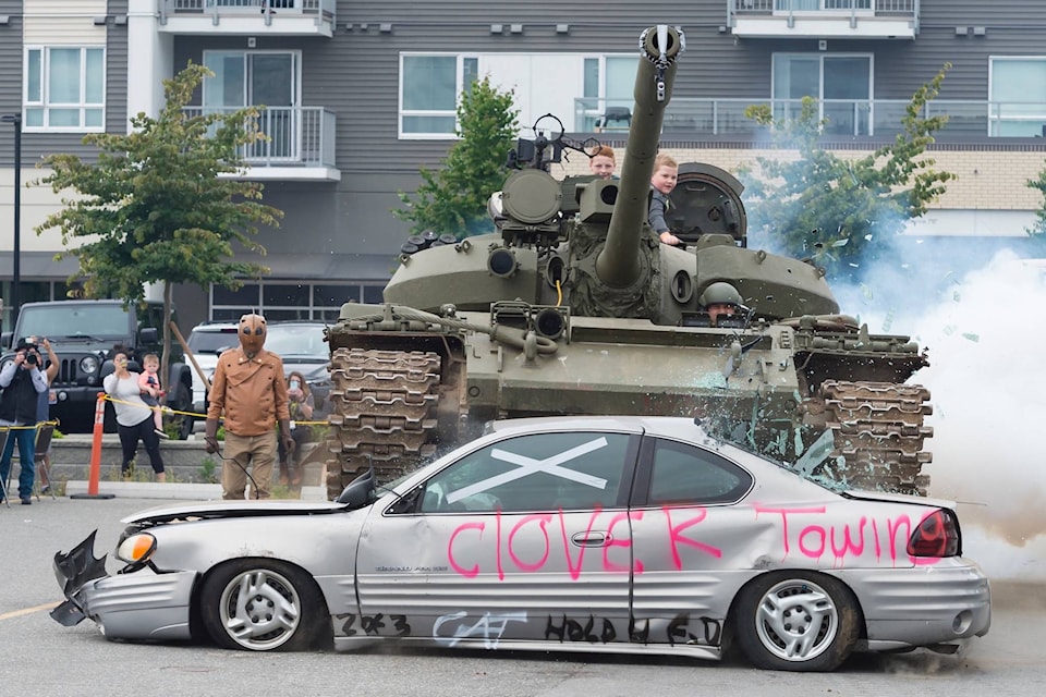 Tank vs Cars