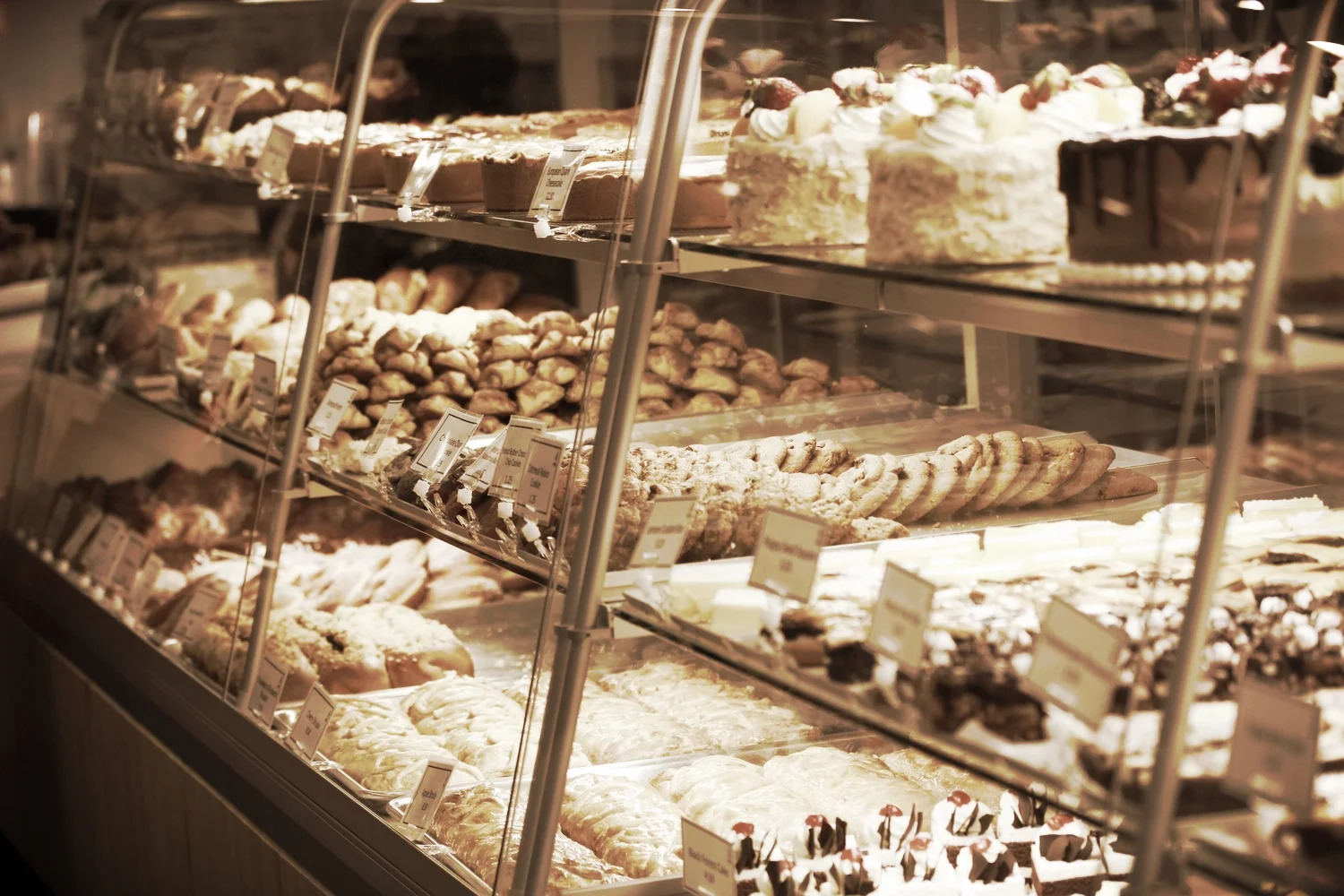 Breka Bakery and Big Way Hot Pot Coming to Surrey