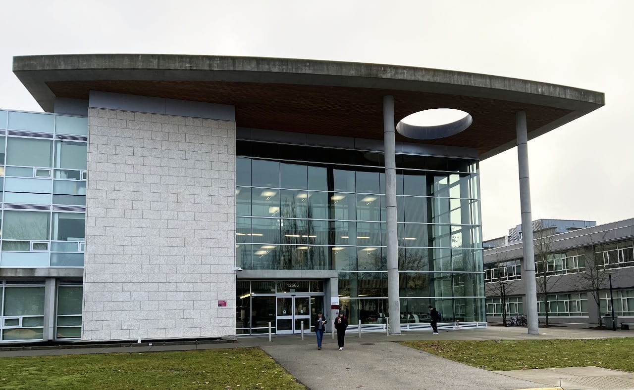 Best Colleges in Surrey for International Students 2025