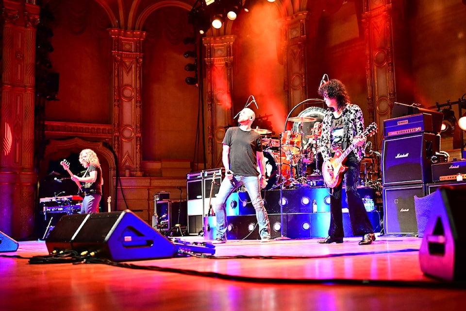 Jason Bonham Rocks Vancouver with Physical Graffiti
