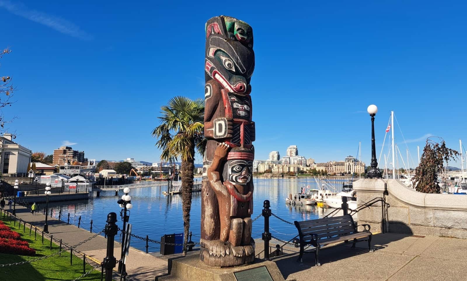 Victoria’s Kwakiutl Bear Totem Pole Returning Home