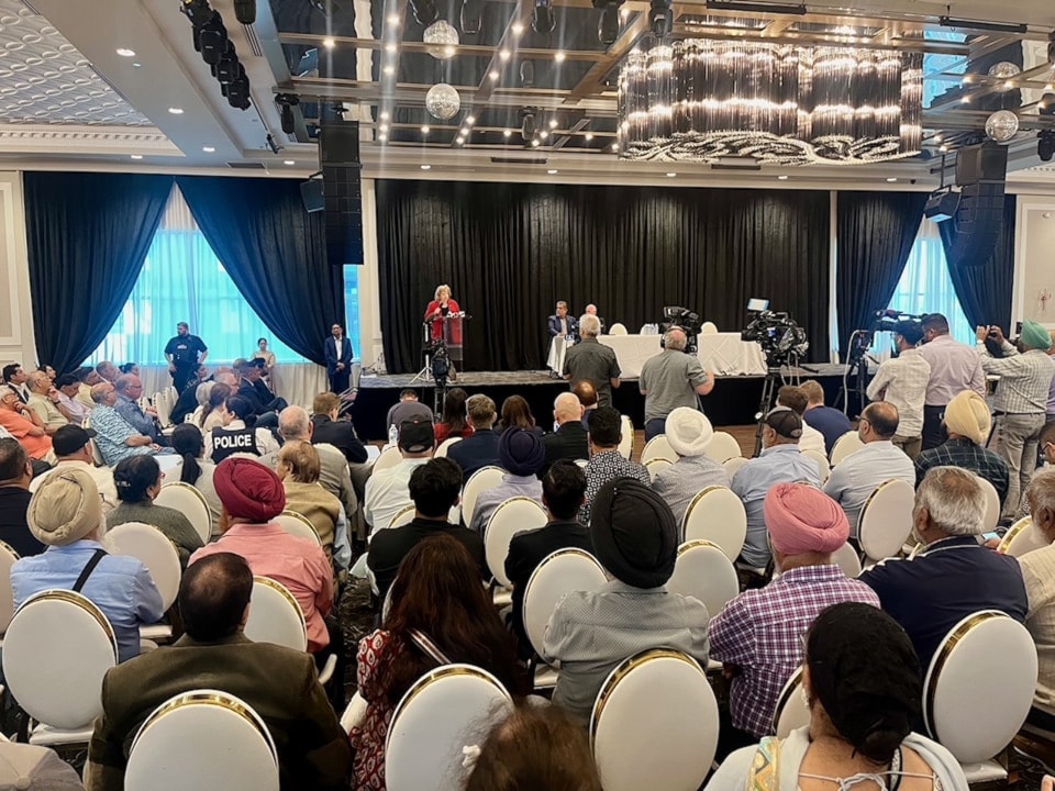 Hundreds packed a public safety forum related to extortions in Surrey