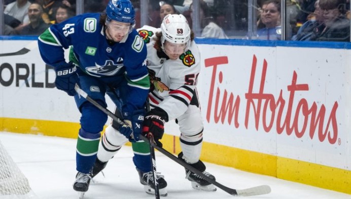 Bertuzzi’s Hat Trick Lifts Blackhawks Over Canucks 5-2