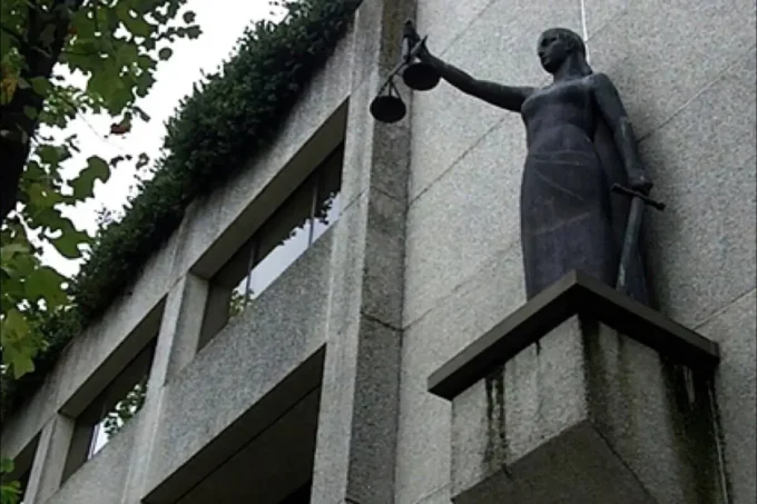 Statue of Lady Justice at B.C. Supreme Court