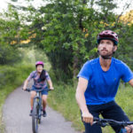 Peoples doing cycling