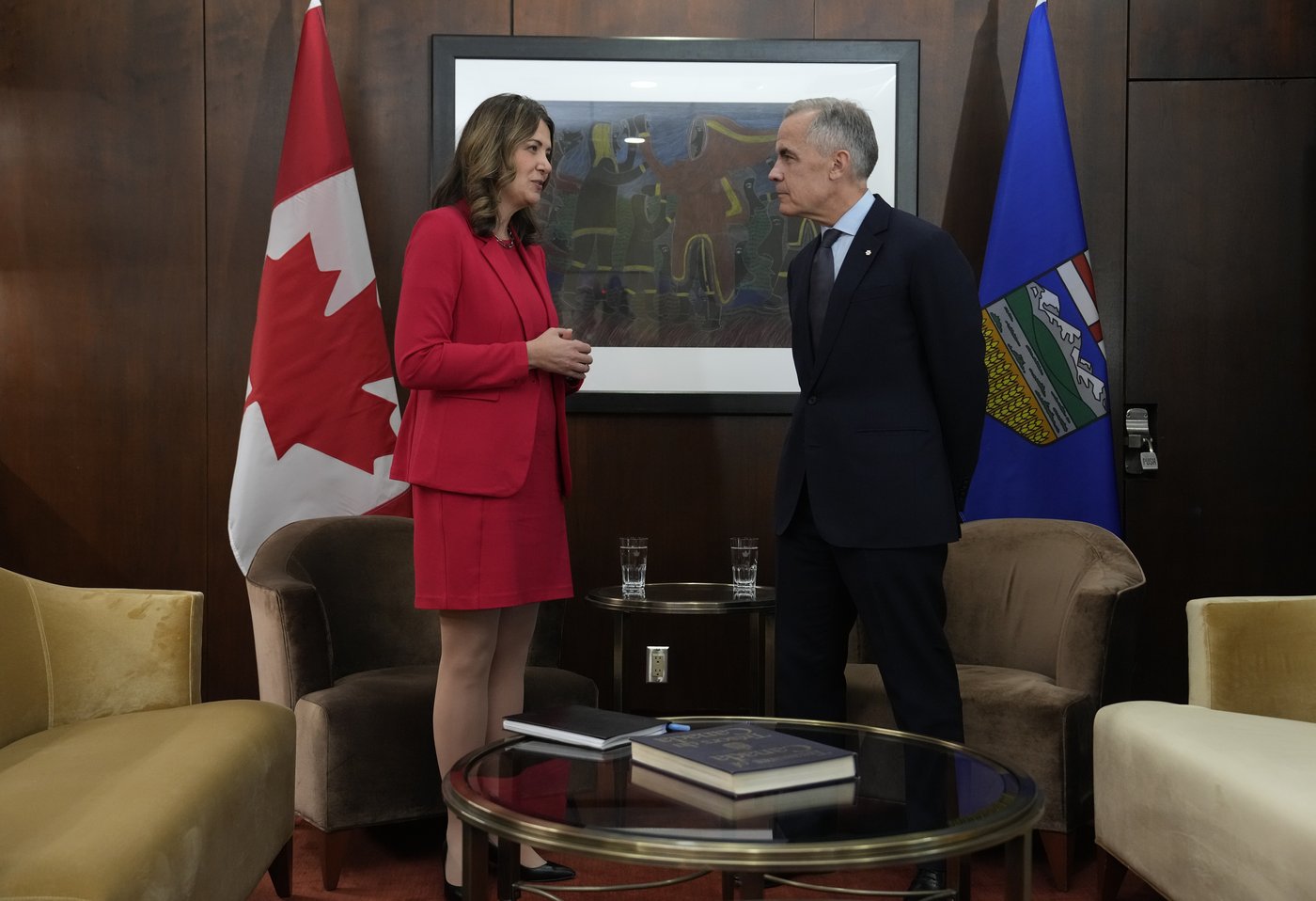 Canadian political leaders discussing energy policy and pipeline development strategy